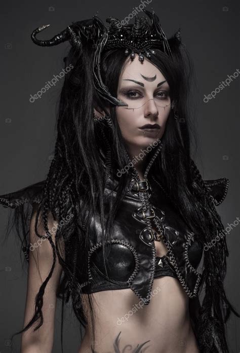 Woman dark elf warrior Stock Photo by ©FlexDreams 61545561