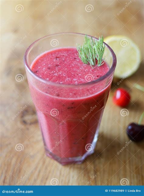 Smoothie of fresh cherries stock image. Image of vegan - 119682989