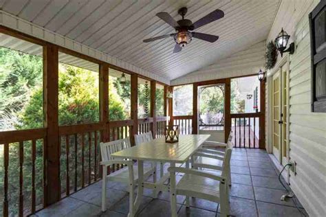 Sensational Screened Porch Ideas For Your Mobile Home Mobile Home Living