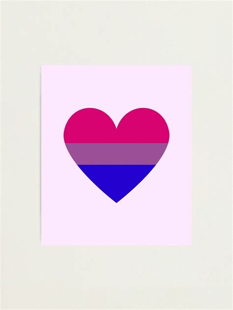 Lámina fotográfica Colores de la bandera bisexual en forma de corazón