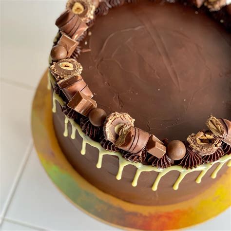 Nutella Cake - Christchurch Cakes – Dhi Ferrari Cakes