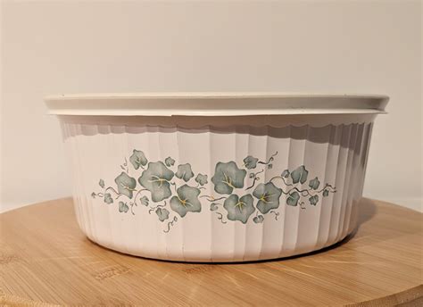 Liter Corningware Green Ivy Callaway Casserole Dish With Storage