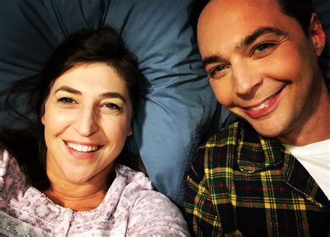 Mayim Bialik Selfie with Jim Parsons on Big Bang Theory Set