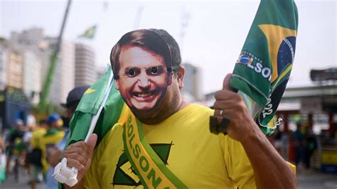 Bolsonaro Cogita Sair Do Pa S Para N O Passar Faixa Para Lula