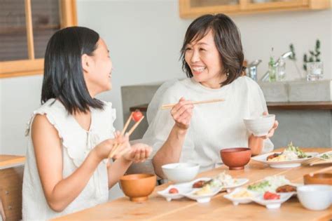 ホルモンバランスを整える食事とは？すぐできる食生活の改善方法を紹介 Nosh Magazine 健康的で美味しい食生活をサポート