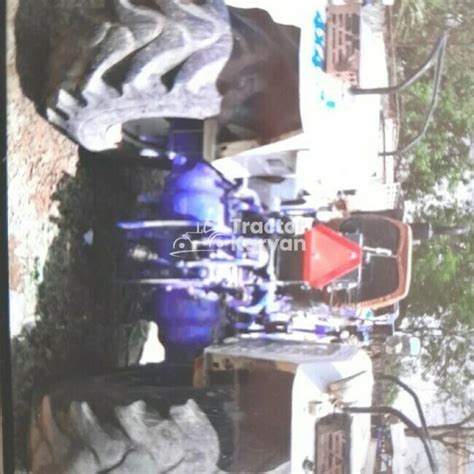 Old Farmtrac Powermaxx Tractor Model In Jhansi Uttar