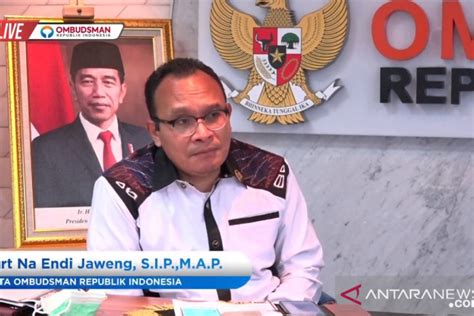 Presiden Disebut Perlu Ambil Alih Peralihan Status 75 Pegawai KPK