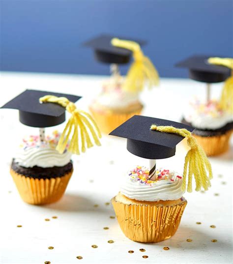 How To Make Graduation Cap Cupcake Toppers Graduation Diy Diy