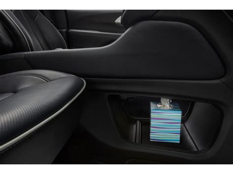 2025 Chrysler Pacifica: 238 Interior Photos | U.S. News