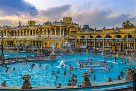 Budapest Card - Széchenyi Thermal Bath