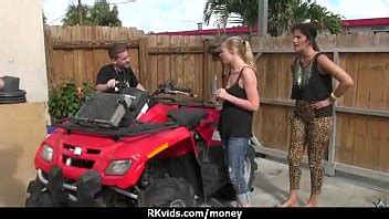 Amateur Girl Accepts Cash For Sex From Stranger Xvideos