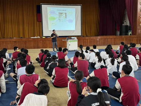 斗六警宣導團獲邀前往石榴國中 向全校學子宣導犯罪預防及交安觀念 大宇宙新聞 民時新聞