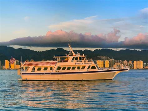 Honolulu Dining Cruises - Prince Kuhio Tours