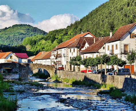 Qué ver y hacer en Ochagavia pueblos bonitos en Navarra