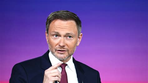 Lindner Beim Parteitag Die Neue Weiche Welt Der Fdp Tagesschaude