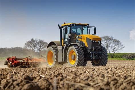 JCB Agricultural Tractors | Fastrac | JCB.com