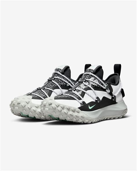 Nike Acg Mountain Fly Low Se Shoes Nike Se