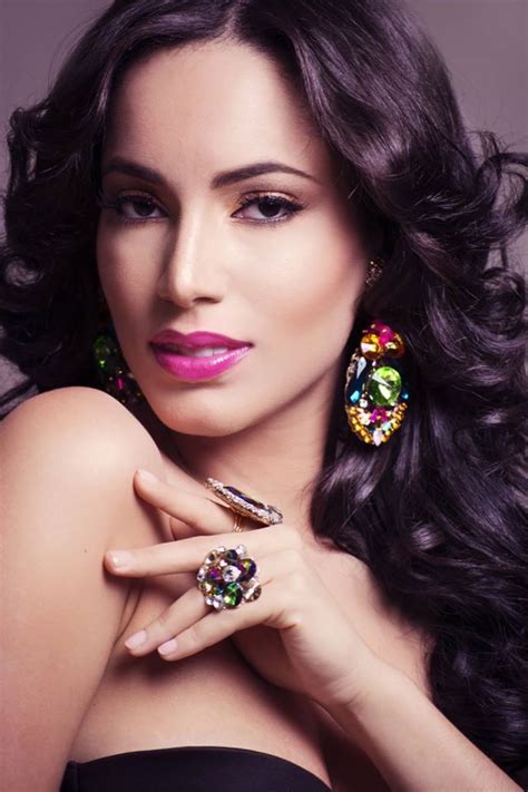 Paola Nunez Is Miss Universe Canada 2015 Missosology