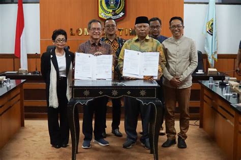 Pemda Lotim Teken Nota Kesepahaman Dengan Pt Kmmi Suara Selaparang