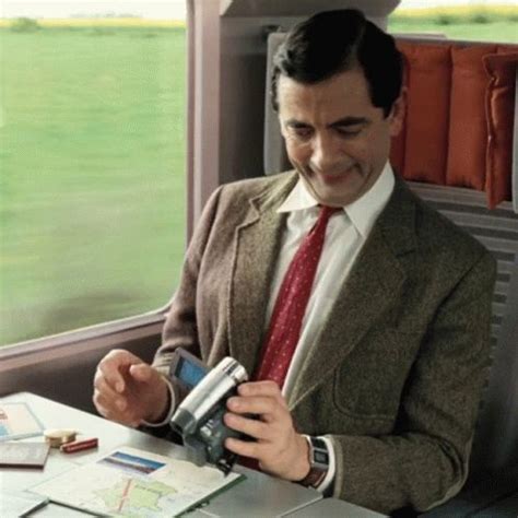 Mr Bean Mr Beans Holiday GIF – Mr Bean Mr Beans Holiday Rowan Atkinson ...