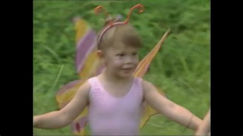 The Wiggles Butterflies Flit Spanish Dubbed Youtube