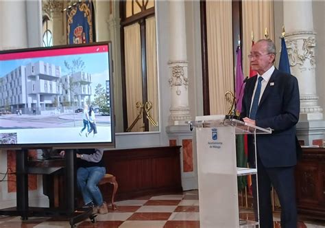 Francisco de la Torre saca pecho de su gestión en VPO en Málaga y