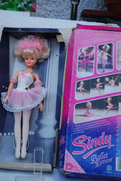 1980s Sindy Doll Boxed Ballet Dancer Made By Hasbro Good Condition 22 2