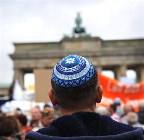 Forschungsbericht Mehr Antisemitische Bergriffe Als Bekannt Welt