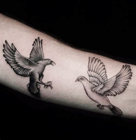 Amazing Dove Tattoo Designs With Meanings Ideas And Celebrities