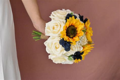 Artificial Navy Sunflower And Daisy Bridal Bouquets Blue Sunflower