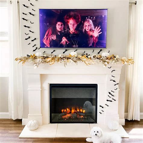 Easy Neutral Halloween Fireplace Mantel Decor