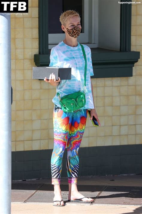 Jessica Rowe Nude OnlyFans Leaks Fappening FappeningBook