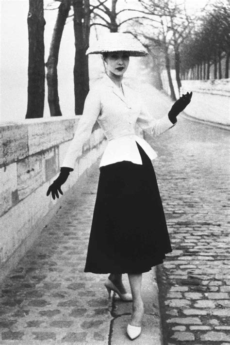 Dior La Success Story De La Mythique Veste Bar De 1947 à Aujourdhui