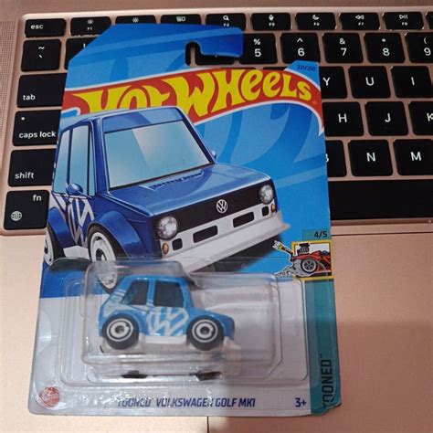 Hotwheels Volkswagen Golf MK1 Tooned Treasure Hunt Regular Shopee