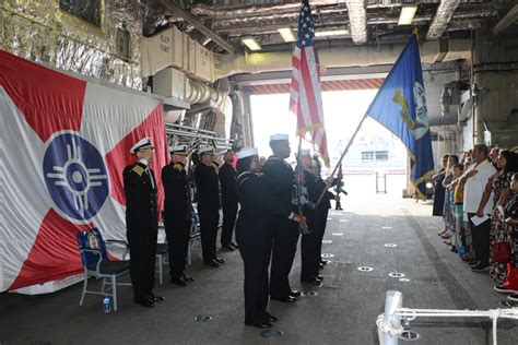 DVIDS - News - USS Wichita (LCS 13) Holds Change of Command Ceremony