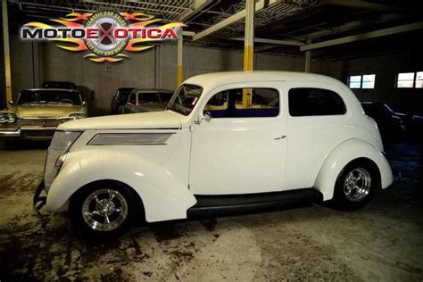 1937 Ford Sedan | Motoexotica Classics Cars