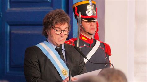 Javier Milei Firma Con 18 Gobernadores El Pacto De Mayo Contempla