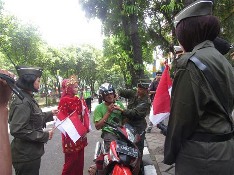 Hari Pahlawan Anggota Polrestro Tangerang Kota Kenakan Kostum Pahlawan