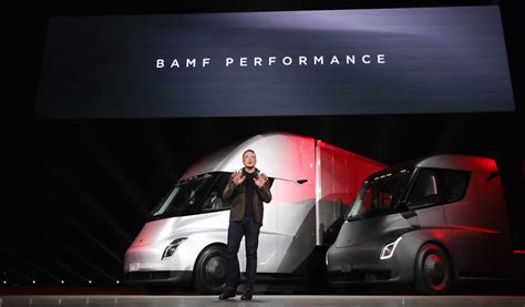 Elon Musks Tesla Unveils Electric Semi Truck And Roadster Techworm