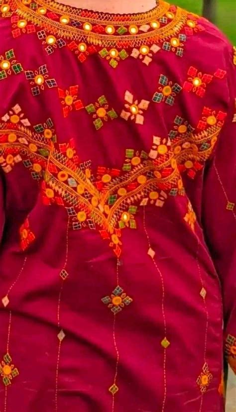 Pin By Shano Baloch On Quick Saves Balochi Dress Hand Embroidery