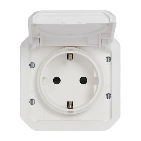 Plexo German Standard Socket Outlet With Screw Terminals White