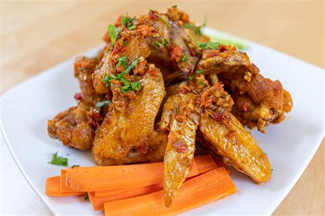 Spicy Garlic Calabrian Wings