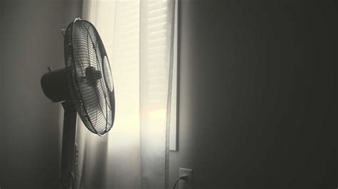 El sencillo truco para que el ventilador eche aire frío en plena ola de