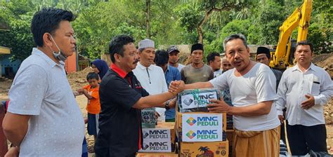 Mnc Peduli Salurkan Bantuan Ringankan Korban Banjir Bandang Lombok