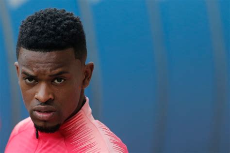 Manchester United Establish Contact For Nelson Semedo