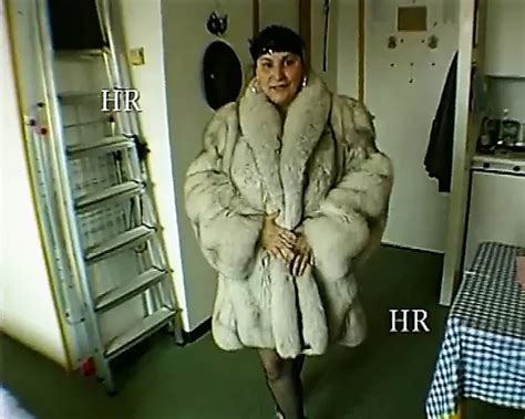 Amateur Swingers Scene In Mogli Sporche E Mariti Viziosi Xhamster