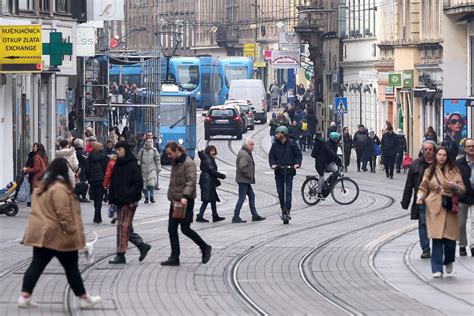 Galerija Promet zbog blagdana već u kolapsu pogledajte kako se jedan