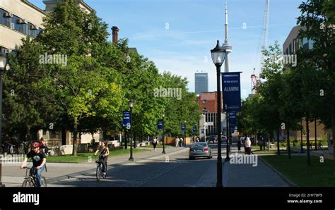 Beautiful shot of the Toronto university campus in Toronto, Canada ...