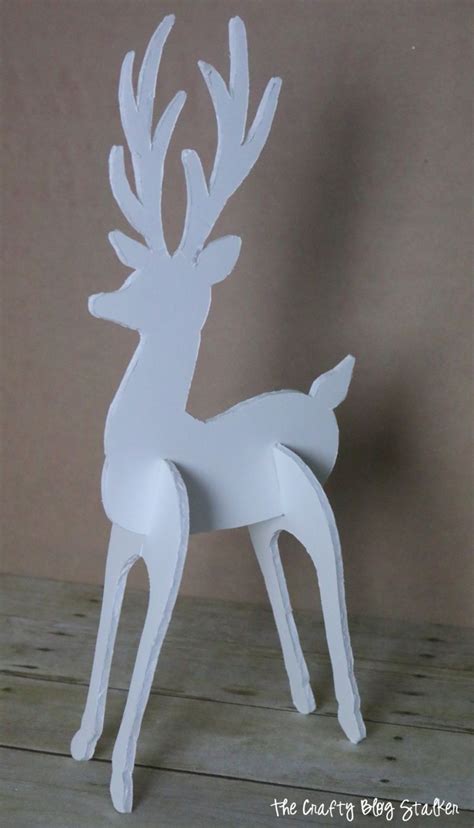 How To Make A D Reindeer Christmas Decoration Diy Christmas Reindeer