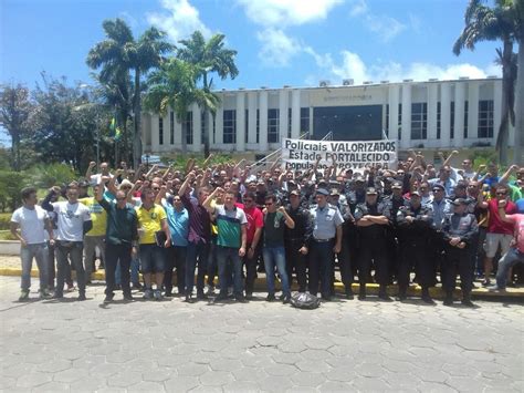 Sem Acesso à Lei De Ingresso Praças E Oficiais Da Pm Do Rn Protestam